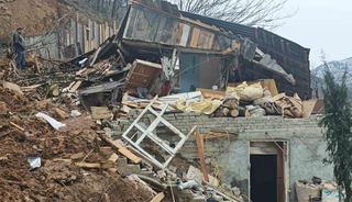 Bor&ccedil;ka&rsquo;da kar sonrası toprak kayması yaşandı