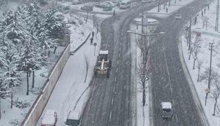 B&uuml;y&uuml;kşehir&rsquo;den kar yağışı sonrası arterlere anında m&uuml;dahale