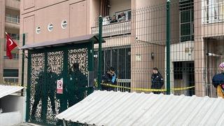 Kiralamak i&ccedil;in gittiği 17. kattaki daireden d&uuml;şt&uuml;