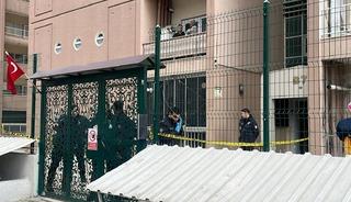 Kiralamak i&ccedil;in gittiği 17. kattaki daireden d&uuml;şt&uuml;