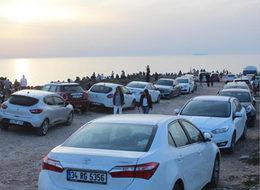 Bozcaada'ya 3 günlük tatil için akın ettiler