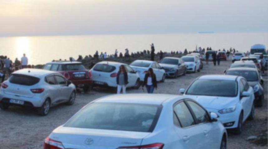 Bozcaada'ya 3 günlük tatil için akın ettiler