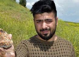 Baraj kenarında gezerken meteor taşı buldu