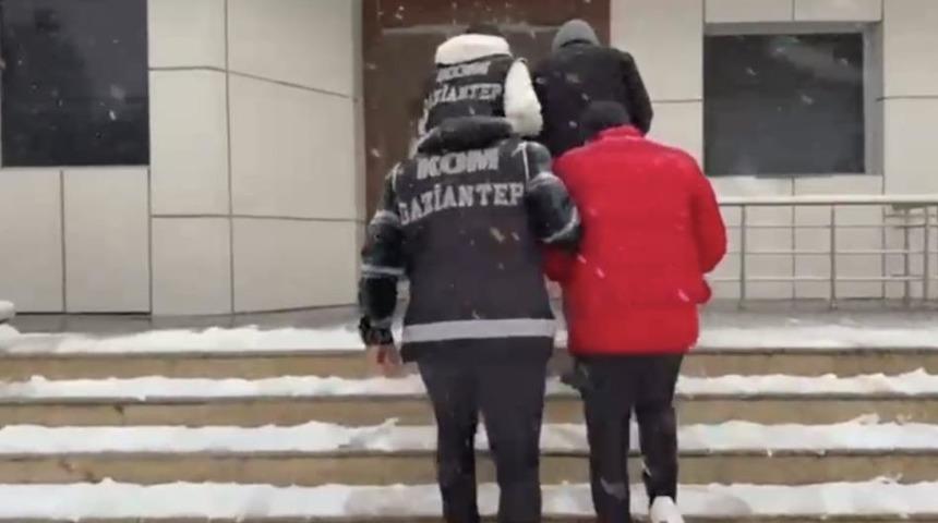 Gaziantep&rsquo;te tefeci operasyonu: 22 g&ouml;zaltı