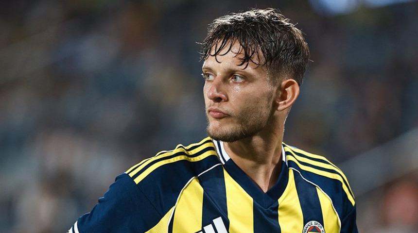 Fenerbah&ccedil;e'de ma&ccedil; oynanırken Szymanski ayrıldığını a&ccedil;ıkladı!