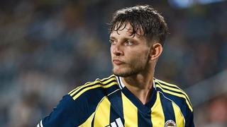 Fenerbahçe'de maç oynanırken Szymanski ayrıldığını açıkladı!