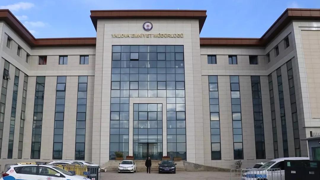 3 ilin emniyet m&uuml;d&uuml;r&uuml; değişti! Resmi Gazete&rsquo;de yayımlandı: Yalova da dikkat &ccedil;eken atama 1