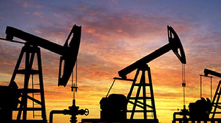Petrol fiyatları 2015'ten beri en uzun haftalık düşüş serisine yöneliyor