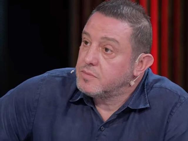 Nihat Kahveci'den yıldız isime eleştiri: Efendi Moda Sahili'nde..