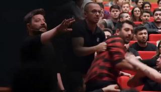 Oğuzhan Uğur'un programında kavga &ccedil;ıktı