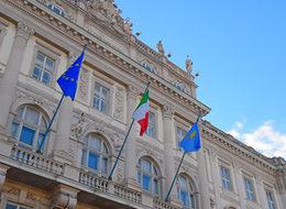 İtalya Euro bölgesinden ayrılmayı tartışıyor