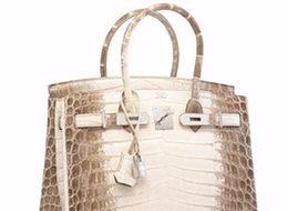 Dünyanın en pahalı çantası müzayedede satıldı