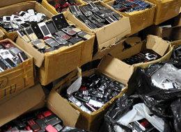 Ömrü biten cep telefonları 'altın' değerinde