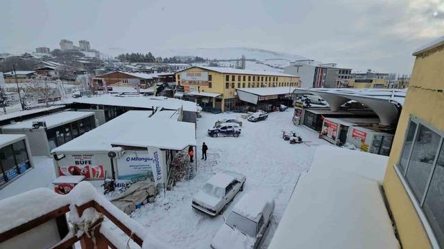 Malatya’da kar yağışı etkisini arttırdı 2