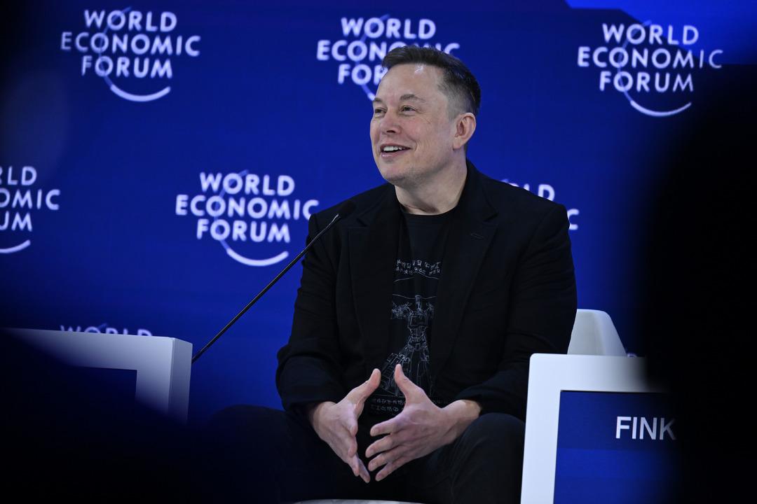 Davos a Elon Musk damgası! "Tarihin en ilgin&ccedil; d&ouml;nemindeyiz" dedi, 5 yıl sonrayı işaret etti! 3