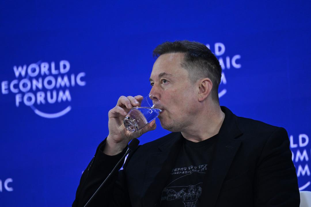 Davos a Elon Musk damgası! "Tarihin en ilgin&ccedil; d&ouml;nemindeyiz" dedi, 5 yıl sonrayı işaret etti! 10