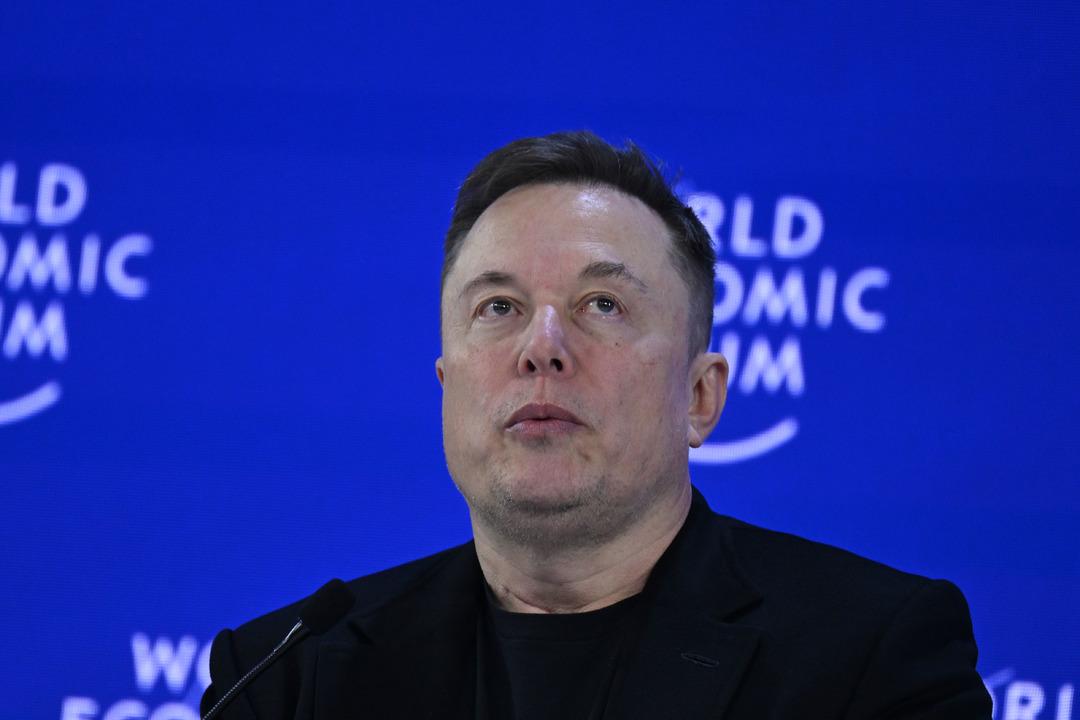 Davos a Elon Musk damgası! "Tarihin en ilgin&ccedil; d&ouml;nemindeyiz" dedi, 5 yıl sonrayı işaret etti! 11