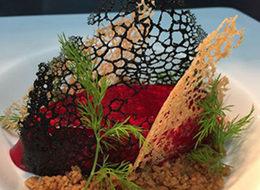 Buffet ile öğle yemeği için milyonlar ödedi