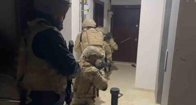 Aydın&rsquo;da ter&ouml;r &ouml;rg&uuml;tlerine y&ouml;nelik eş zamanlı operasyon: 5 g&ouml;zaltı 3