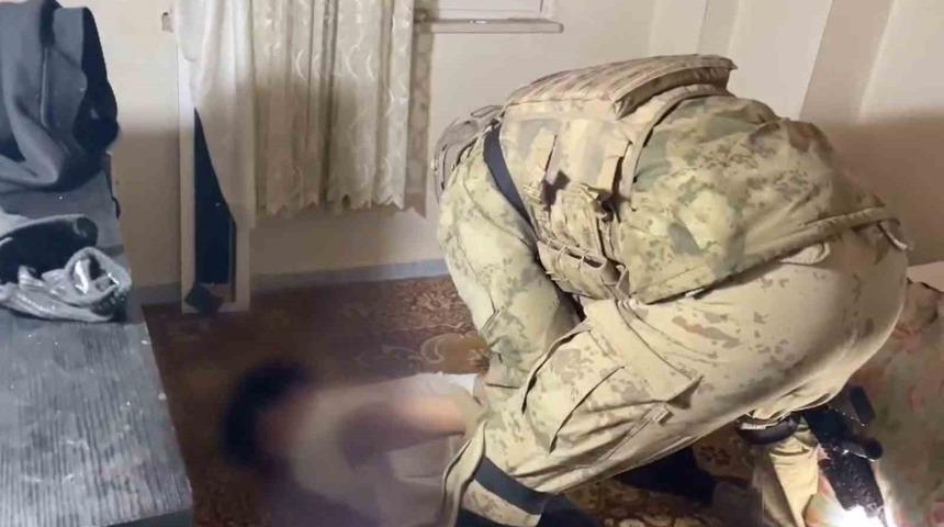 Aydın&rsquo;da ter&ouml;r &ouml;rg&uuml;tlerine y&ouml;nelik eş zamanlı operasyon: 5 g&ouml;zaltı