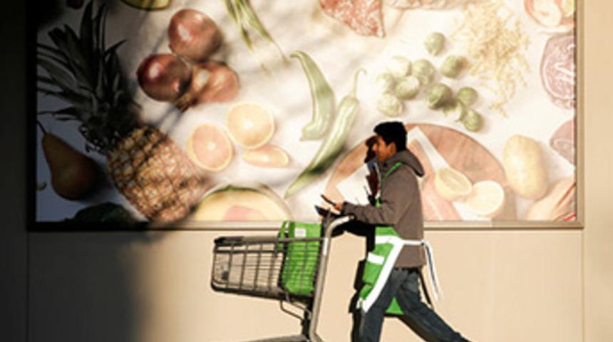 Amazon gıda perakendecisi Whole Foods'u satın alıyor
