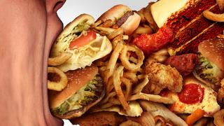 Kilo aldıran görünmez düşman! Tokken bile yeme isteğinin sebebi ortaya çıktı