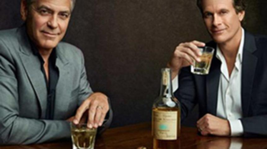 George Clooney tekila şirketini 1 milyar dolara sattı