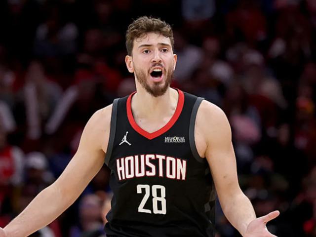 Alperen Şeng&uuml;n&rsquo;den, Philadelphia potasına 13 sayı