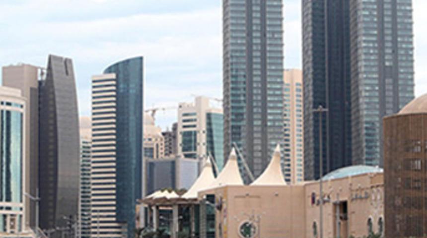 Moody's Katar'ın kredi notunu düşürdü!