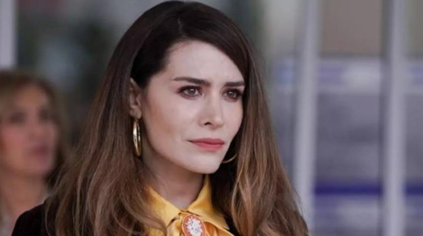 DEM Partililerin &ouml;rg&uuml; akımına Bel&ccedil;im Bilgin de katıldı! Yorumları kapattı