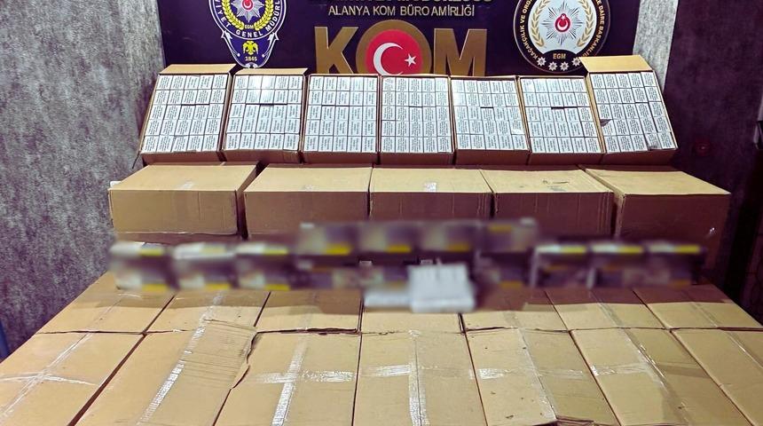 Su&ccedil; &ouml;rg&uuml;t&uuml;, zimmet, tarihi eser ve ka&ccedil;ak &uuml;r&uuml;n operasyonlarında 12 tutuklama