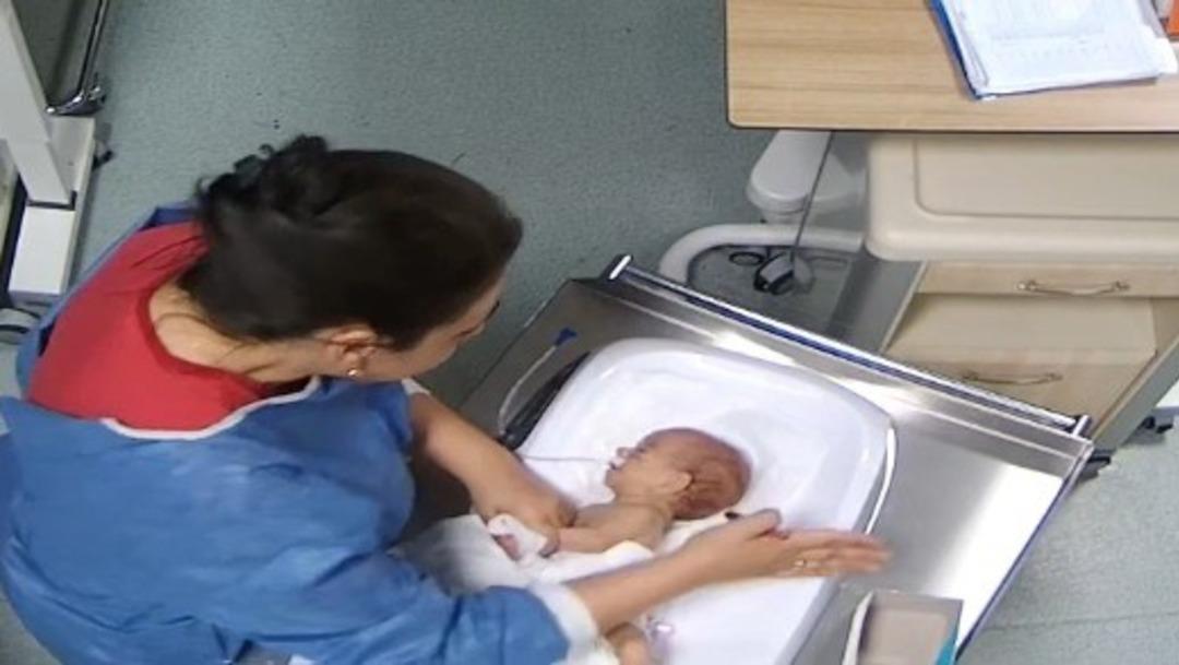 5 g&uuml;nl&uuml;k bebeği şiddet uygulayıp engelli bırakmıştı! Hemşire hakkında tutuklama kararı 1