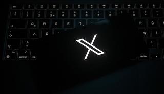 X (Twitter) &ccedil;&ouml;kt&uuml; m&uuml;, X'te erişim sorunu mu var? 23 Ocak 2026 X'te "bir sorun oluştu yeniden y&uuml;klemeyi dene" hatası nedir?