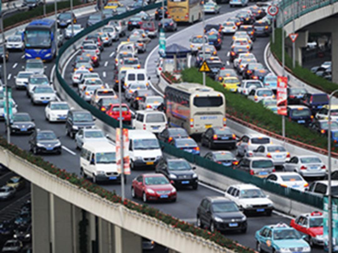 İşte trafikte en &ccedil;ok vakit ge&ccedil;iren &uuml;lkeler