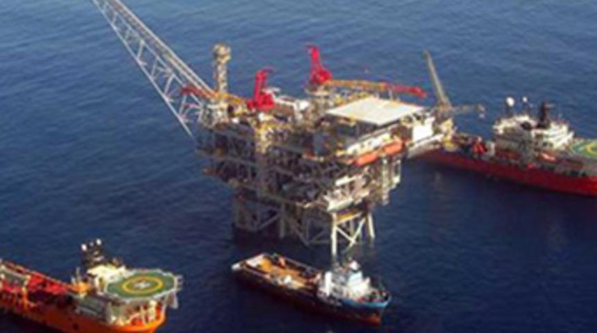 Güney Kıbrıs'ta doğalgaz araması başlatıldı
