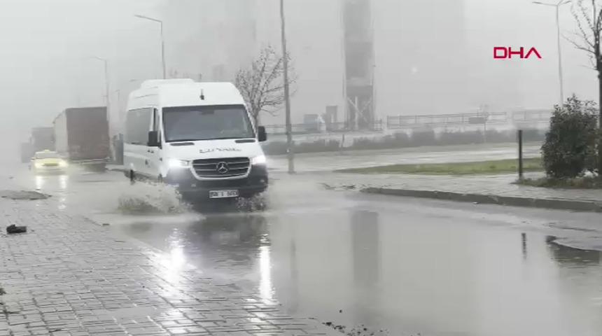 &Ccedil;orlu'da kuvvetli yağış etkili oldu