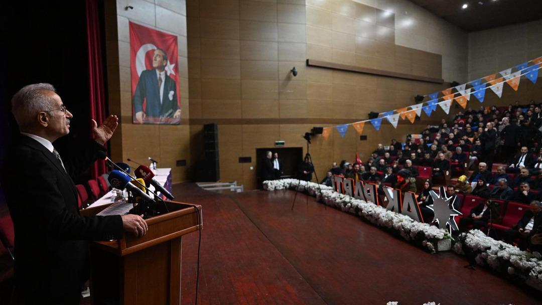 Bakan Uraloğlu ndan Batman da Ter&ouml;rs&uuml;z T&uuml;rkiye a&ccedil;ıklaması: "Ter&ouml;rs&uuml;z b&ouml;lgeyi de inşa edeceğiz" 1