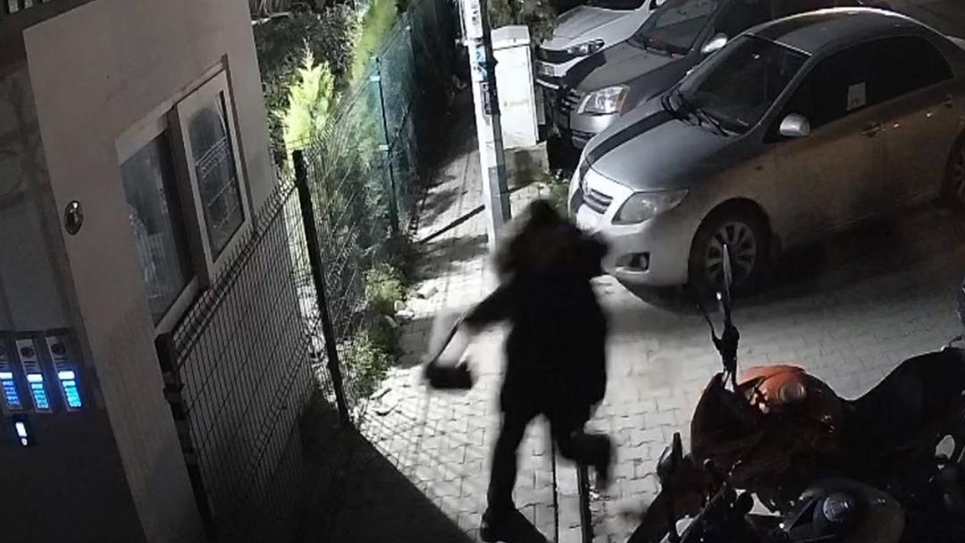 İzmir de saplantılı eski sevgili cinayeti: Adresini değiştirdi yine kurtulamadı 3