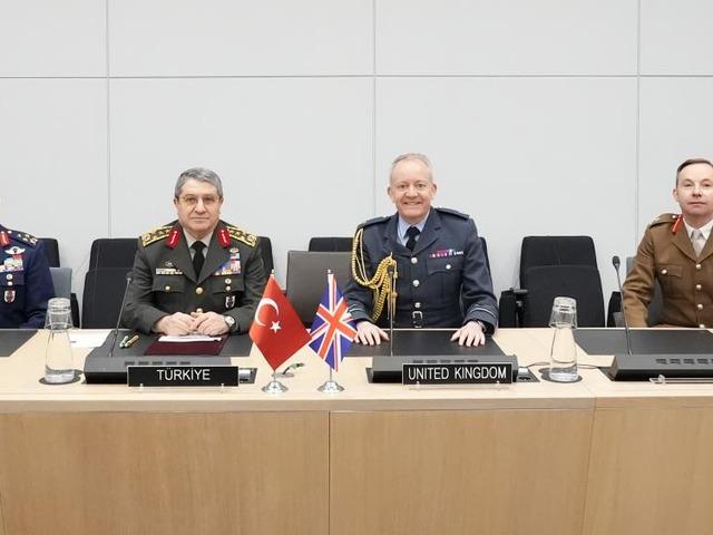 Bayraktaroğlu, İngiliz, İspanyol ve İtalyan mevkidaşlarıyla bir araya geldi