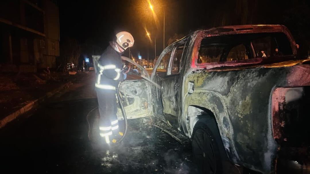 Ordu&rsquo;da seyir halindeki kamyonet &ccedil;ıkan yangında k&uuml;le d&ouml;nd&uuml; 1