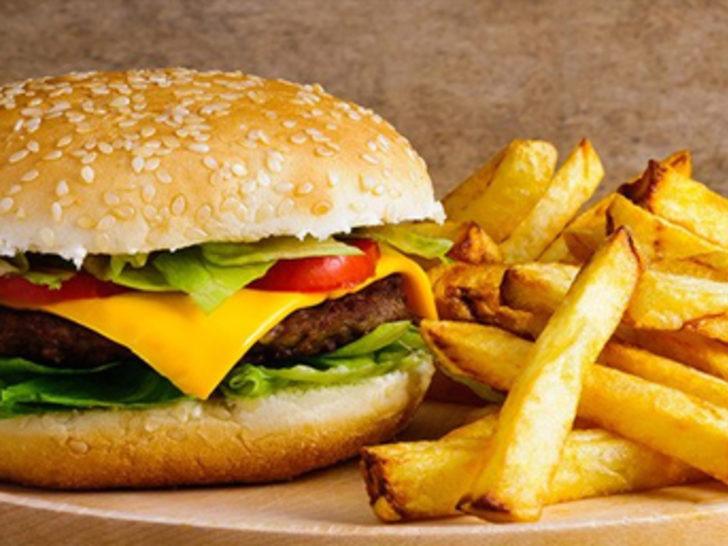 Fast food devlerinde koliform skandalı