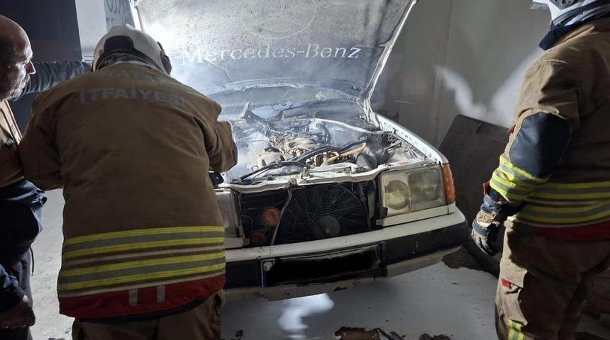 Samandağ&rsquo;da otomobil yangını