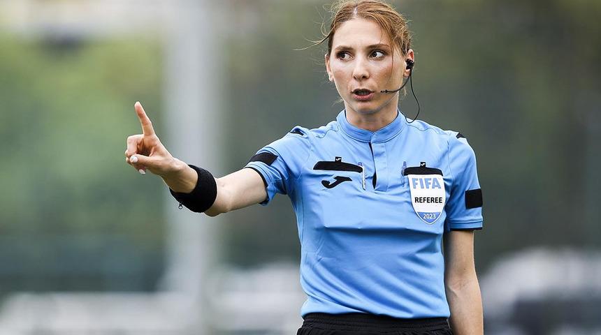 T&uuml;rk kadın hakemler m&uuml;thiş bir başarıya imza attı!