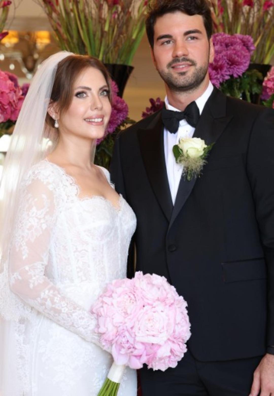 Eda Ece oyunculuğa ara verip ticarete atıldı! İlk mağazasını a&ccedil;tı 3