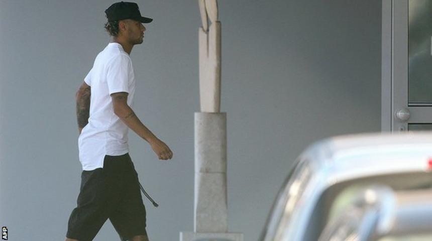 Neymar'ın PSG'ye transferine La Liga engeli