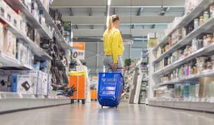 &Uuml;nl&uuml; market zincirinden flaş karar! 100 şubeyi rakiplerine satacak