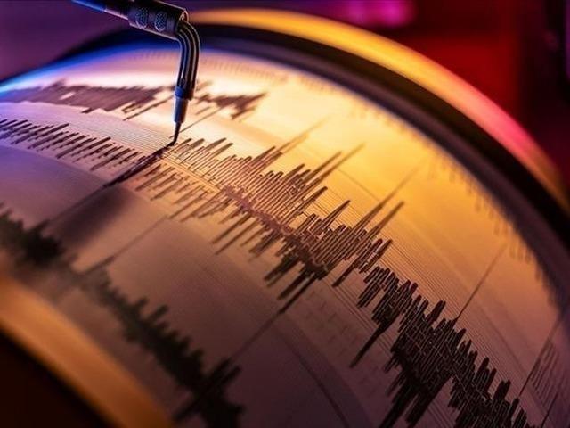 Balıkesir'de 9 saniye arayla iki farklı deprem