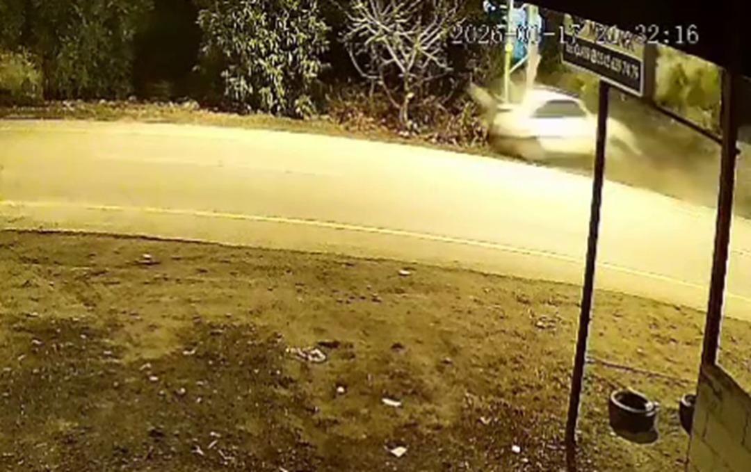 Hatay da feci kaza: Ara&ccedil;la elektrik direğine saplanan 18 yaşındaki gen&ccedil; &ouml;ld&uuml;! 2