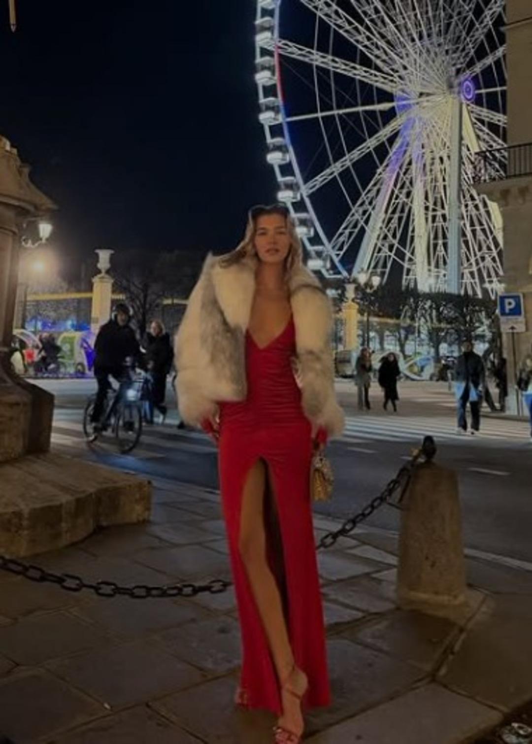 Melisa Döngel Paris kaçamağını paylaştı! Beğeni butonu çöktü 4