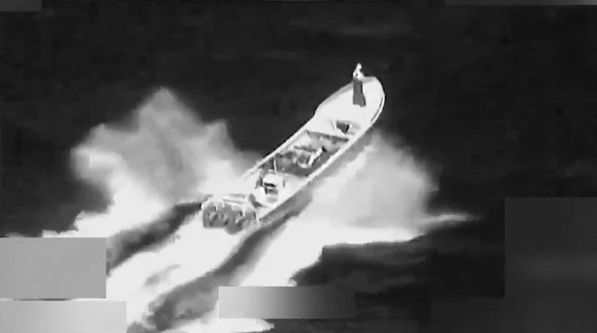 ABD, Doğu Pasifik'te bir tekneyi vurdu: 2 &ouml;l&uuml;